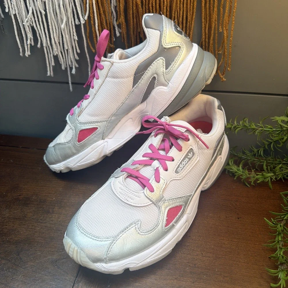 Adidas Originals Falcon Sneakers D96757 Orchid Tint/Silver SZ 9.5 NEW
